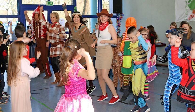 Der n&auml;rrische Nachwuchs darf endlich wieder feiern &minus; so auch in Bad Friedrichshall, wo der Verein Plattenwald aktiv ein tolles Mitmachprogramm auf die Beine gestellt hat.