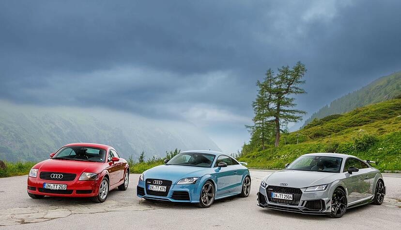 Trio mit Charme: Den designorientierten Audi TT haben viele Autofans seit der ersten Generation (links) in ihr Herz geschlossen. Trio mit Charme: Den designorientierten Audi TT haben viele Autofans seit der ersten Generation (links) in ihr Herz geschlossen.