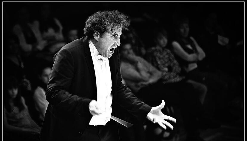 Titel: Der Dirigent - Thema: Da steckt Musik drin! - Autor: Hermann Mohr - 8. Preis in der bundesweiten Endausscheidung Titel: Der Dirigent - Thema: Da steckt Musik drin! - Autor: Hermann Mohr - 8. Preis in der bundesweiten Endausscheidung