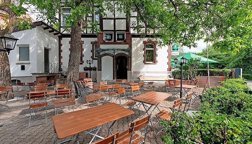 In Restaurants in Heilbronn bleiben gerade zur Mittagszeit viele Plätze leer. (Im Bild der Volksgarten Heilbronn) In Restaurants in Heilbronn bleiben gerade zur Mittagszeit viele Plätze leer. (Im Bild der Volksgarten Heilbronn)