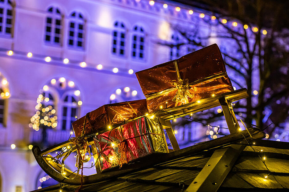 Der Weihnachtsmarkt in Bad Wimpfen geht auf das Jahr 1487 zurück. Damals gestand Kaiser Friedrich III. der damaligen Reichsstadt das Recht zu, vor Weihnachten einen Markt abzuhalten.