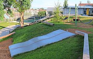 Darum geht es: Die Gestaltung der Außenanlagen hat sich um mehr als eine halbe Million Euro verteuert &minus; die Räte erfuhren davon erst Monate später.