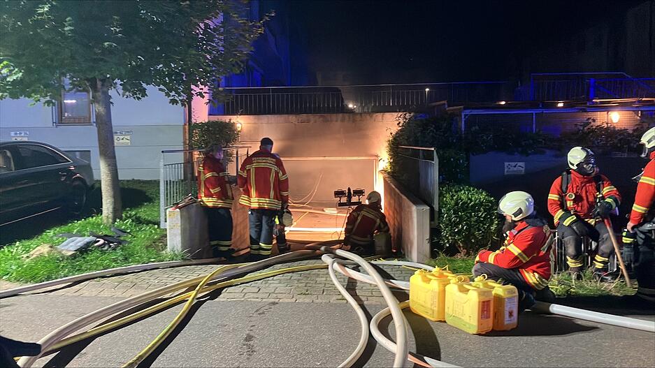 In einer Tiefgarage war ein Brand ausgebrochen.