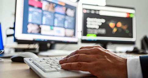 Mitarbeiter des Cybercrime-Zentrums Baden-W&uuml;rttemberg konnten einen Mann schnappen, der Missbrauch an Kindern via Livestream verfolgt und gesteuert haben soll.