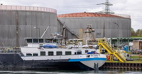 Raffinerie der Ruhr&ouml;l in Gelsenkirchen. (Symbolbild)