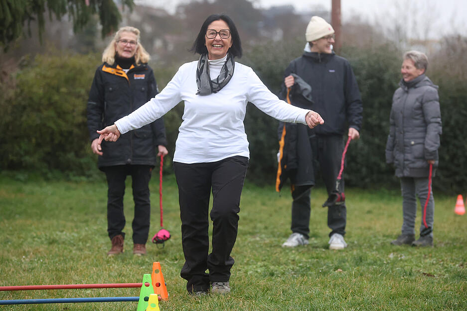 Im Training werden realistische Alltagssituationen ohne Ablenkung simuliert – ideal für mehr Sicherheit an der Leine.