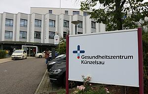Das einstige Krankenhaus in Künzelsau wird seit Ende 2019 zu einem ambulanten Gesundheitszentrum umgewandelt. Foto: Ralf Reichert Das einstige Krankenhaus in Künzelsau wird seit Ende 2019 zu einem ambulanten Gesundheitszentrum umgewandelt. Foto: Ralf Reichert