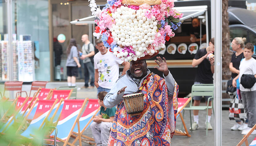 Die Heilbronner Innenstadt verwandelte sich am Samstag in einen gro&szlig;en Zirkus.