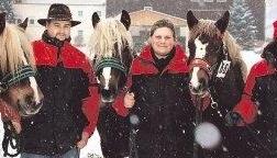 Immer wieder eine Augenweide auf dem &Ouml;hringer Pferdemarkt: Die pr&auml;chtig herausgeputzten Schwarzw&auml;lder an der Hand ihrer stolzen Besitzer.Fotos: Bettina Henke