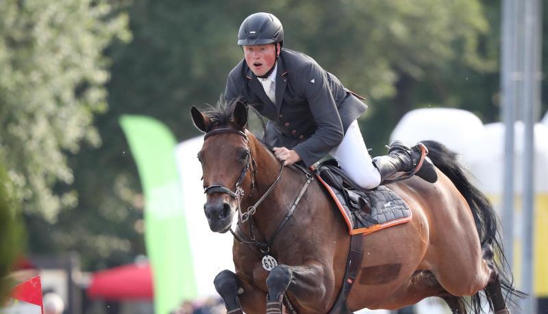 Springreiter Jan Wernke auf der Queen Mary.