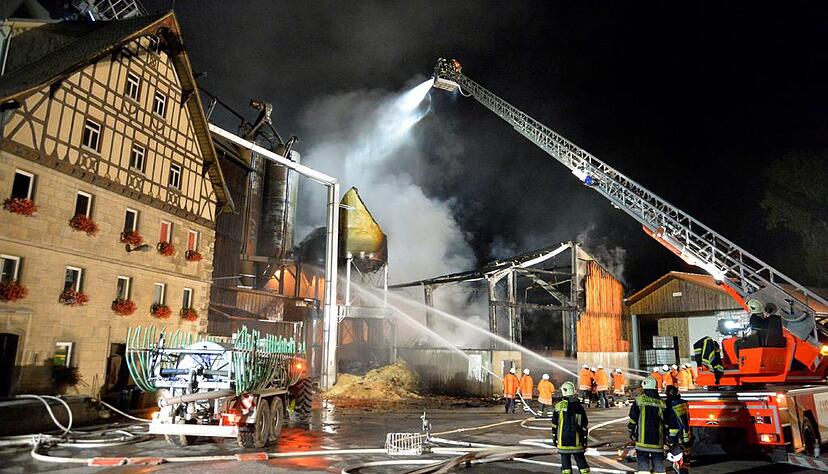 Nach dem Brand einer Mühle in Kirchberg war verunreinigtes Löschwasser in die Jagst gespült worden und hatte ein großes Fischsterben ausgelöst. Foto: Archiv/dpa