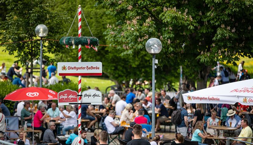 Die Wirte im S&uuml;dwesten hoffen auf volle Bierg&auml;rten und Terrassen - wie hier in Stuttgart. (Archivbild)