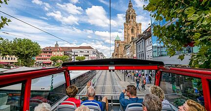 Ein Angebot für Touristen: Der Citytour-Bus führt zu den schönsten Plätzen in Heilbronn.
Foto: Christiana Kunz