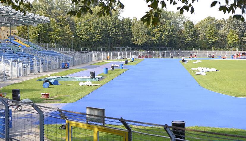 Neue Tartanbahn Frankenstadion | 2.10.