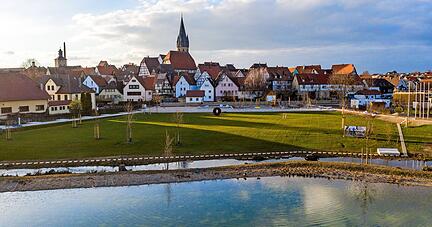 Aus der Vogelperspektive ist die Wegeführung der Daueranlage zwischen Bahnhof und der Altstadt gut zu erkennen.