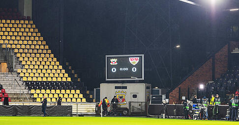 Fans des VfB Stuttgart erzählen ihre Eindrücke aus Deventer.