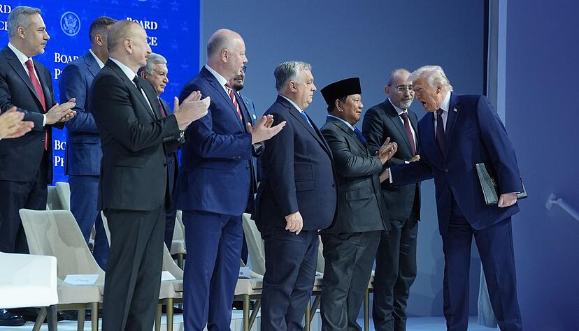 US-Pr&auml;sident Donald Trump begr&uuml;&szlig;t die Unterzeichner.