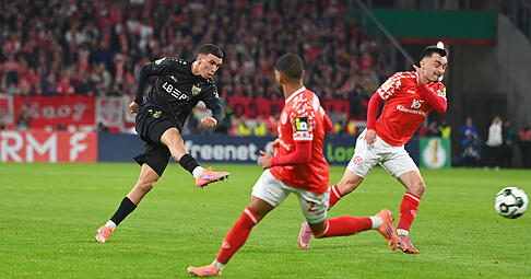 Der VfB Stuttgart konnte in der laufenden Saison sowohl in der Hinrunde als auch im DFB-Pokal gegen den FSV Mainz 05 gewinnen. Auch am Samstag? Der VfB Stuttgart konnte in der laufenden Saison sowohl in der Hinrunde als auch im DFB-Pokal gegen den FSV Mainz 05 gewinnen. Auch am Samstag?