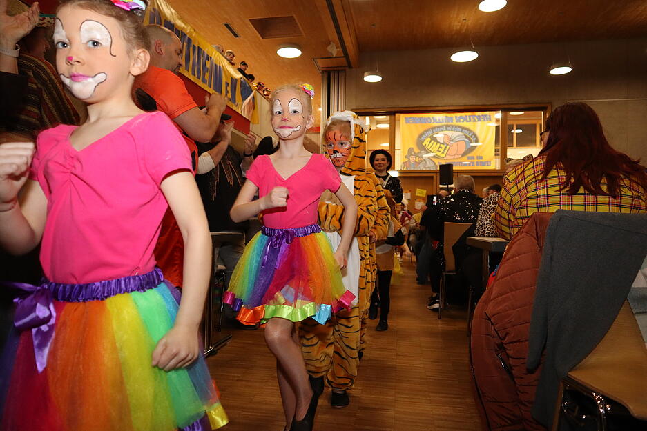 Die Lemia Krautheim bot den G&auml;sten 21 Programmpunkte bei der Prunksitzung.