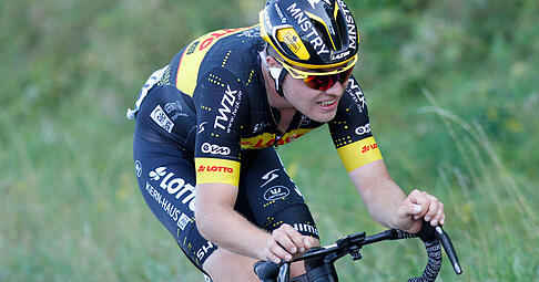 Am 22. August 2024 nahm Nick Bangert sein Herz in die Hand und fuhr bei der Deutschland Tour im Alleingang in Richtung seiner Heimatstadt.