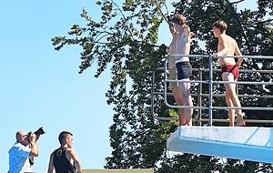 Das historische Drama „Die Freibadclique“ wurde zum Teil im Schwimmbad in Bad Wimpfen aufgenommen. Foto: HSt-Archiv/Ralf Seidel Das historische Drama „Die Freibadclique“ wurde zum Teil im Schwimmbad in Bad Wimpfen aufgenommen. Foto: HSt-Archiv/Ralf Seidel