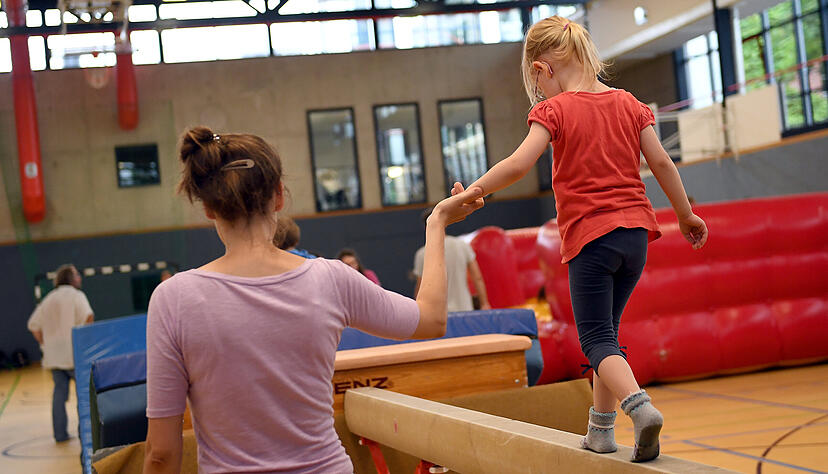 In den kommenden Tagen finden an vielen Orten Aktionstage zum Kinderturnen statt. Foto: dpa