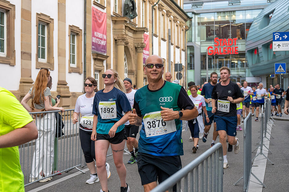 Einmal im Jahr findet der Stimme-Firmenlauf in Heilbronn statt. Einmal im Jahr findet der Stimme-Firmenlauf in Heilbronn statt.