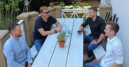 Kevin Keiner, Mark Siller, Maurice Nicolai und Bastian M&uuml;nch (von links) wollen mediale Unterhaltung mit Bildung und Bewegungstherapie verkn&uuml;pfen.
Foto: Annika Heffter