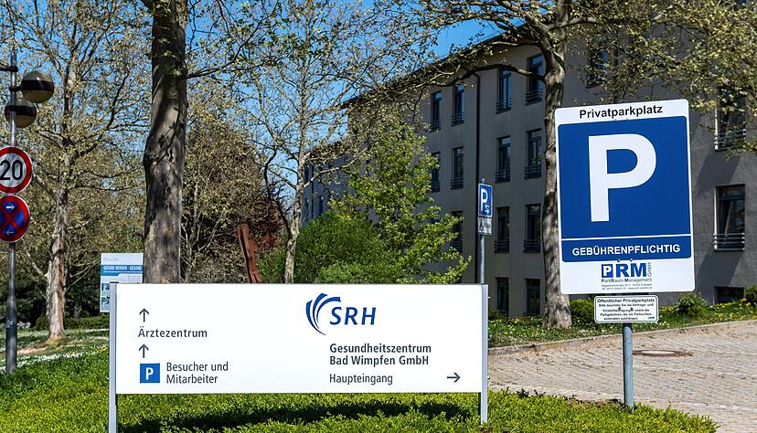 Das Gesundheitszentrum in Bad Wimpfen steht unter Quarantäne, nachdem sich dort das Coronavirus stark ausgebreitet hatte.
Foto: Mario Berger
