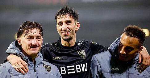 Der VfB Stuttgart hat aus der Vorsaison seine Lehren gezogen. Die Mannschaft wirkt reifer. Der VfB Stuttgart hat aus der Vorsaison seine Lehren gezogen. Die Mannschaft wirkt reifer.