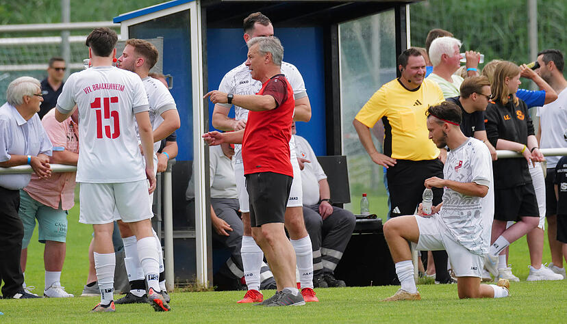 Die Kariere von Brackenheims Trainer Jürgen Rapolder endet mit einer Niederlage.