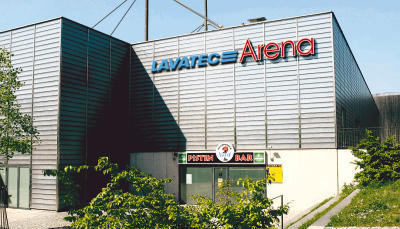 Die Heilbronner Eissporthalle hei&szlig;t k&uuml;nftig Lavatec-Arena, nachdem Unilever aus Kostengr&uuml;nden auf eine weitere Nutzung des seit 2002 bestehenden Namensrechts f&uuml;r die Knorr-Arena verzichtet hat.Foto: Veigel/Montage: Meissner