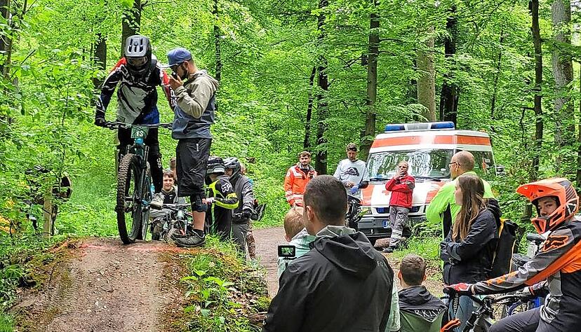 Für Mutige: Der Radsportclub Hornbuckel Biker betreibt im Hardwald einen Parcours für Bergabrennen (Downhill).
Foto: privat