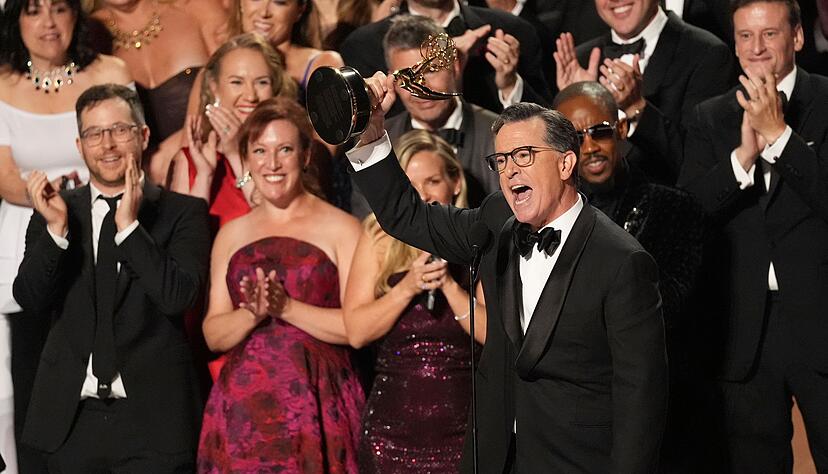 Stephen Colbert und sein Team von &laquo;The Late Show with Stephen Colbert&raquo; gewannen den Preis f&uuml;r die beste Talkshow.