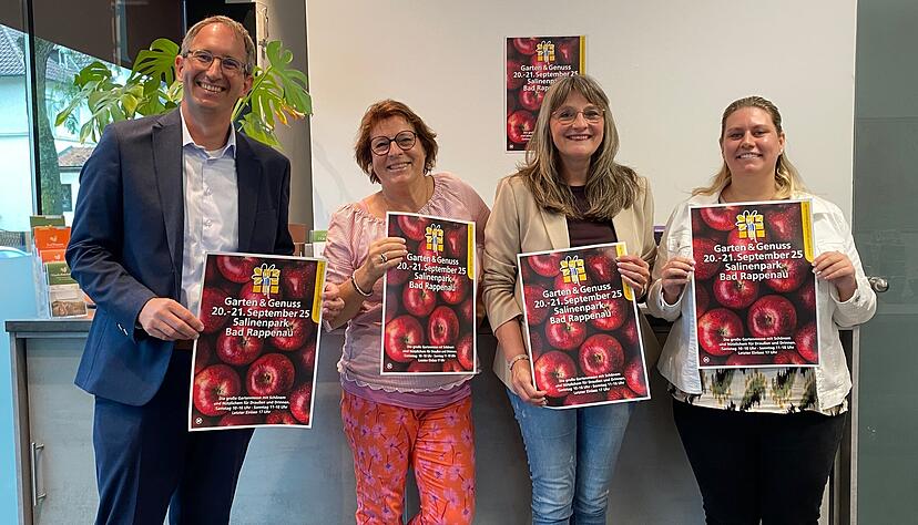 Freuen sich auf die Gartenmesse "Garten & Genuss" (von links): OB Sebastian Frei, Silke Müller, Bianca Hoedt und Kathrin Güttler.