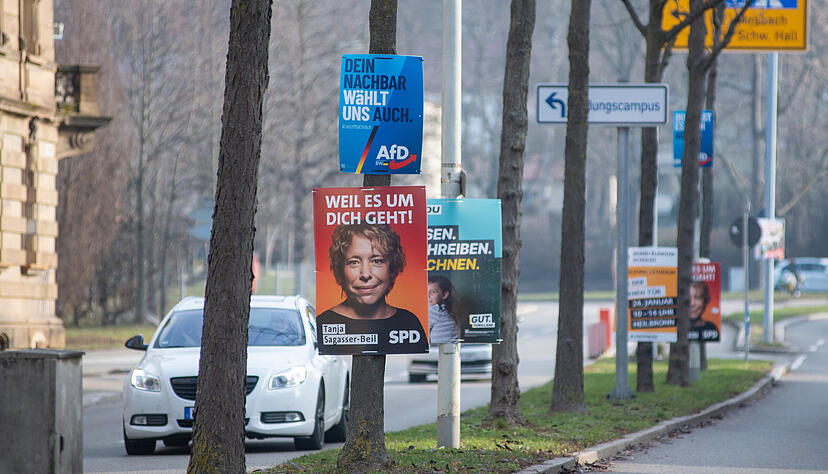 Wahlplakate, Infostände, Werbung auf Social-Media: Die Politiker nutzen viele Möglichkeiten, um im Wahlkampf auf sich aufmerksam zu machen. Wahlplakate, Infostände, Werbung auf Social-Media: Die Politiker nutzen viele Möglichkeiten, um im Wahlkampf auf sich aufmerksam zu machen.