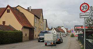 Auf der L&ouml;wensteiner Stra&szlig;e soll Tempo 30 bald sogar bis zum Ortsschild in Richtung L&ouml;wenstein gelten.