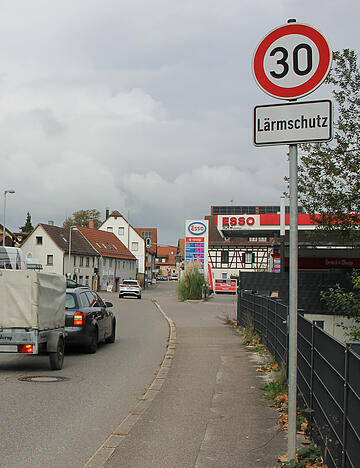 Auf der L&ouml;wensteiner Stra&szlig;e soll Tempo 30 bald sogar bis zum Ortsschild in Richtung L&ouml;wenstein gelten.