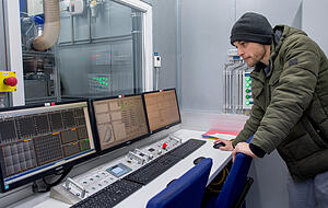 Von wegen klassischer  Antrieb: In Sontheim gibt es einen Prüfstand für Wasserstoffmotoren. Von wegen klassischer  Antrieb: In Sontheim gibt es einen Prüfstand für Wasserstoffmotoren.