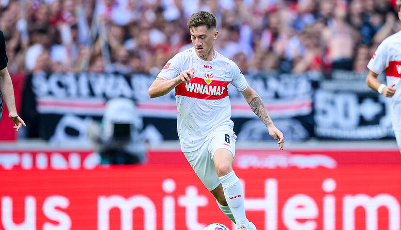 Angelo Stiller vom VfB Stuttgart soll das Interesse des FC Barcelona geweckt haben. Angelo Stiller vom VfB Stuttgart soll das Interesse des FC Barcelona geweckt haben.