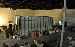 Dieser Kubus wird als "Gletscher" das Herz der Ausstellung bilden. Dieser Kubus wird als "Gletscher" das Herz der Ausstellung bilden.