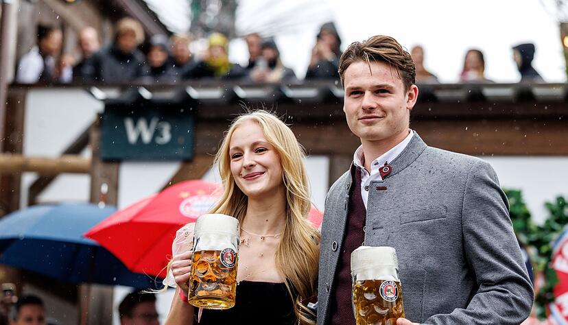 Jonas Urbig ist gut beim FC Bayern angekommen. (Archivfoto) Jonas Urbig ist gut beim FC Bayern angekommen. (Archivfoto)