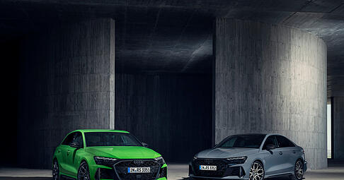 Den aufgefrischten RS 3 gibt es als Sportback (links) und als Limousine. Die Designer haben die Optik des Wagens nachgeschärft. Den aufgefrischten RS 3 gibt es als Sportback (links) und als Limousine. Die Designer haben die Optik des Wagens nachgeschärft.