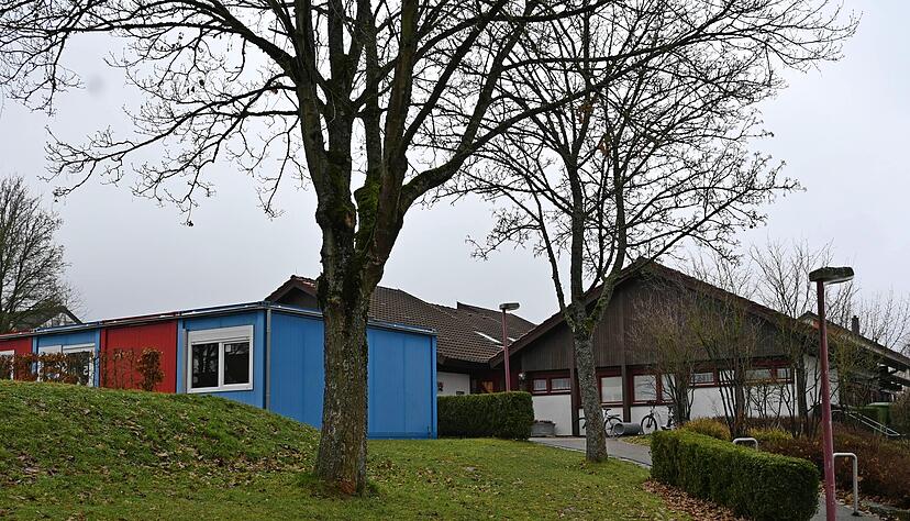Container allein können es nicht mehr richten. Auf der Giebelheide soll eine Kindergartenerweiterung in Modulbauweise entstehen. Container allein können es nicht mehr richten. Auf der Giebelheide soll eine Kindergartenerweiterung in Modulbauweise entstehen.