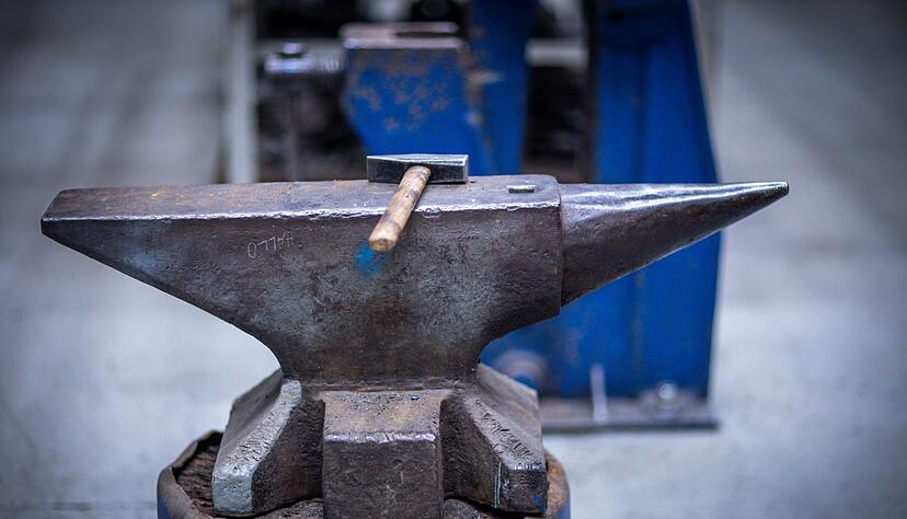 Nicht gleich alles stehen und liegen lassen: F&uuml;r Azubis, die mit ihrer Ausbildung hadern, gibt es verschiedene Unterst&uuml;tzungsangebote.