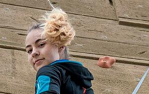 Helena Waltz klettert bei Wettkämpfen seit sie fünf Jahre ist.
Fotos: Christiana Kunz Helena Waltz klettert bei Wettkämpfen seit sie fünf Jahre ist.
Fotos: Christiana Kunz