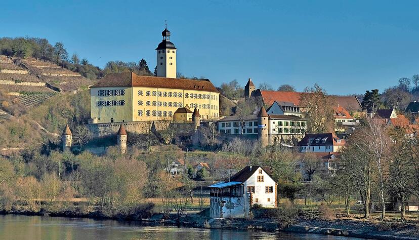 Die CDU Gundelsheim schreibt über die Bürgermeisterwahl auf ihrer Homepage: "Mit Ihrem Wahlrecht haben Sie die Möglichkeit, aktiv mitzubestimmen, wer die Geschicke unserer Gemeinde die nächsten acht Jahre lenken wird."
Foto: Archiv/Mugler Die CDU Gundelsheim schreibt über die Bürgermeisterwahl auf ihrer Homepage: "Mit Ihrem Wahlrecht haben Sie die Möglichkeit, aktiv mitzubestimmen, wer die Geschicke unserer Gemeinde die nächsten acht Jahre lenken wird."
Foto: Archiv/Mugler
