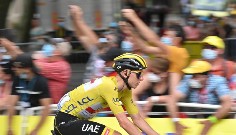 Tadej Pogacar geht mit einem Polster von mehr als fünf Minuten in die finale Tour-Woche.