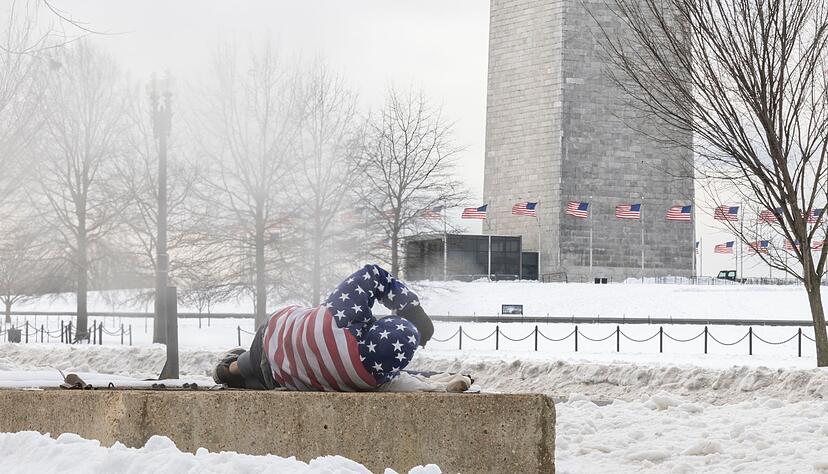 Die Eisesk&auml;lte in vielen Regionen der USA macht den Menschen zu schaffen.