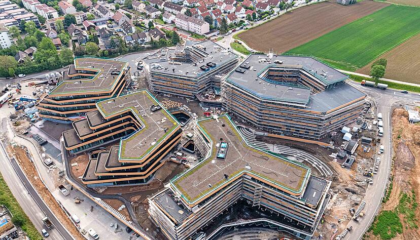Am neuen Sitz von Lidl Deutschland bei Bad Wimpfen laufen die letzten Arbeiten.
Foto: Lidl